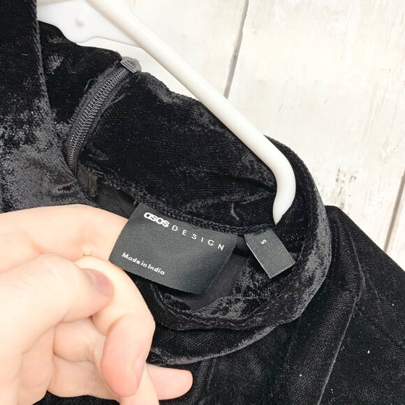 Asos Top Women Size Small Long Sleeve Mock Neck Zip Closure Velvet Blouse Black - Picture 2 of 7